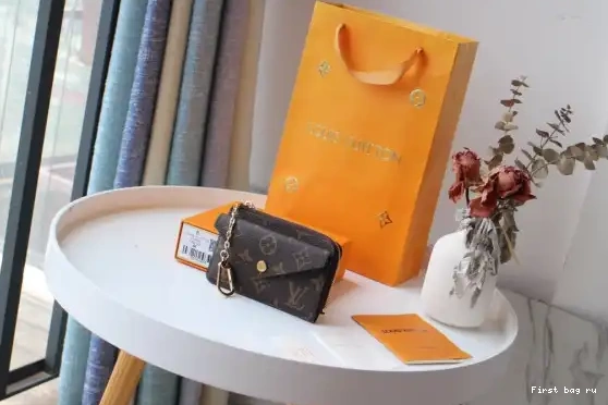 Frstbag ru VUITTON LOUIS VERSO RECTO CARD HOLDER 0511